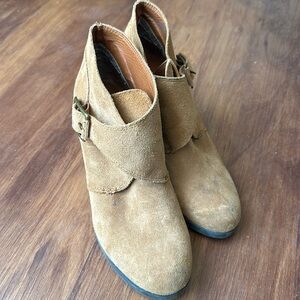 Lucky Brand Suede bootie.